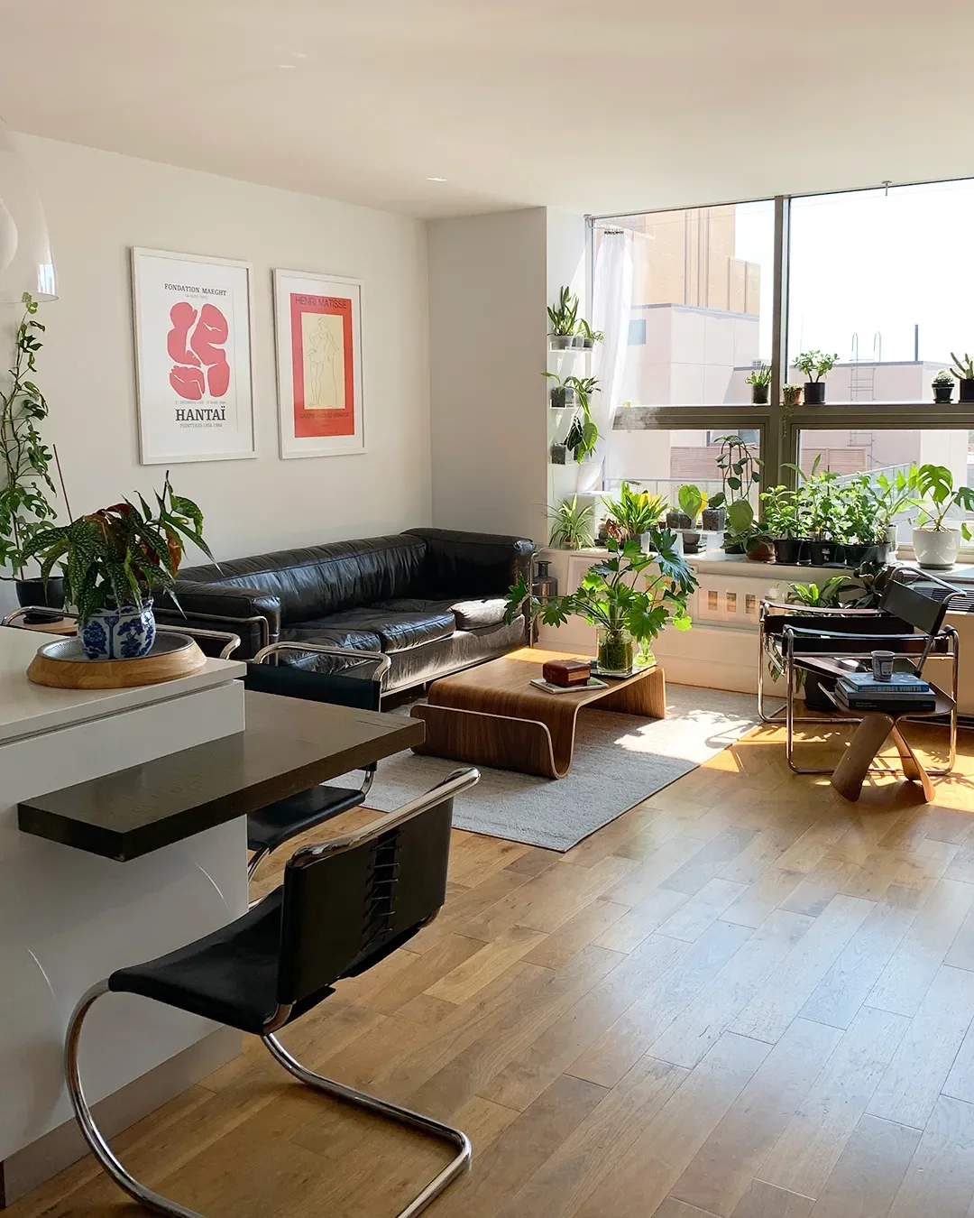 A New York Couple's Living Room, Reimagined Every Weekend