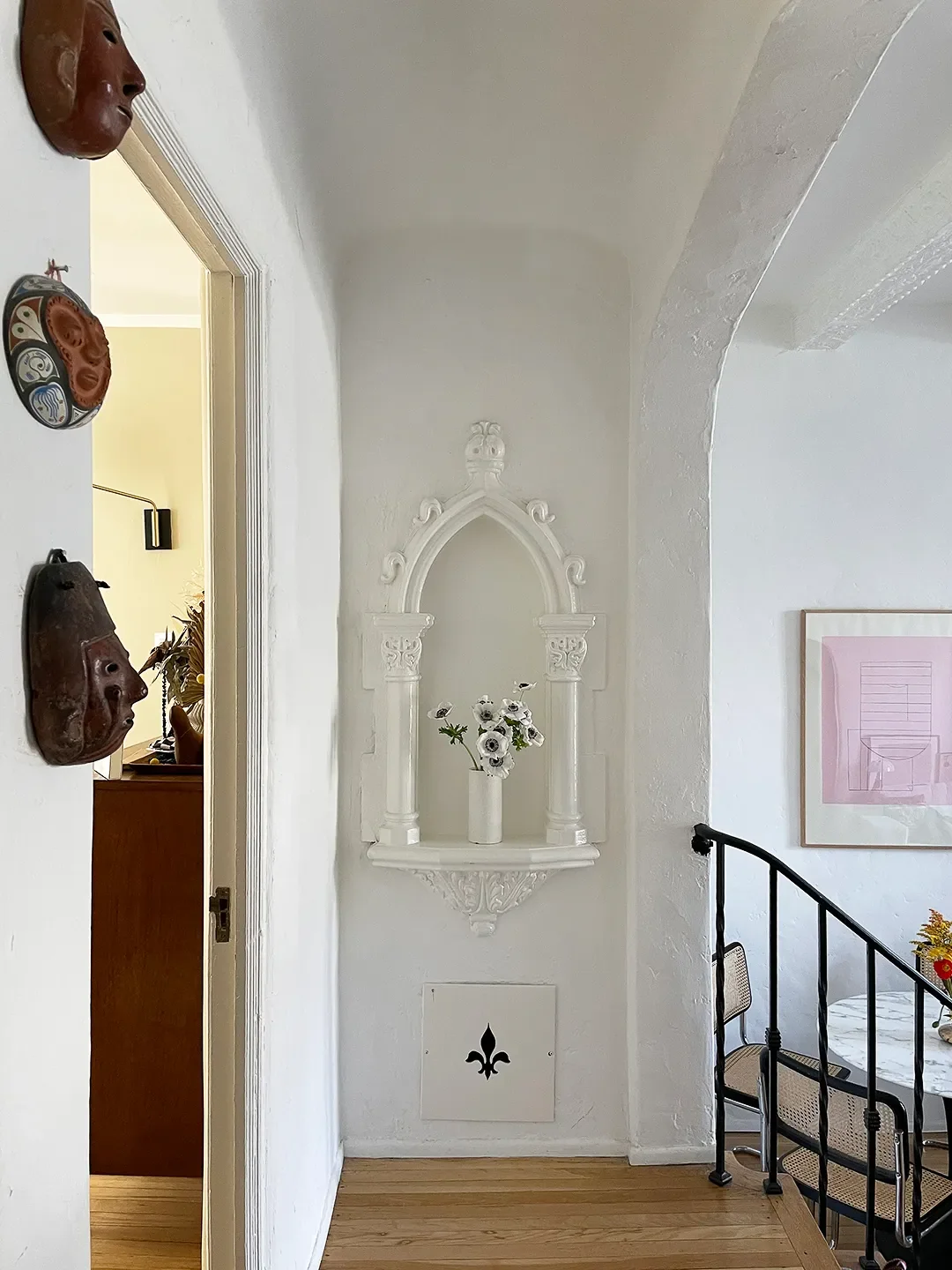 art deco built-in shelf